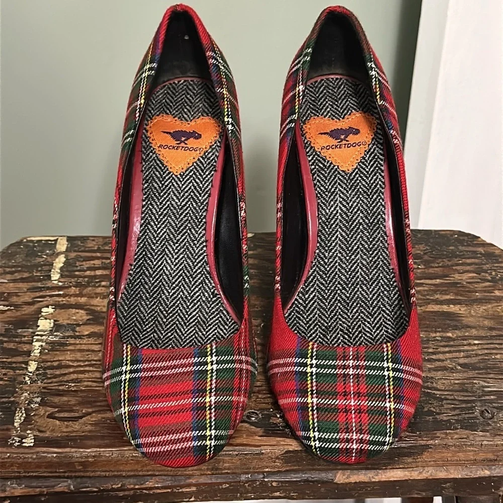 ROCKETDOG Red Plaid Textile w/ Faux Black Patent Leather Heels
